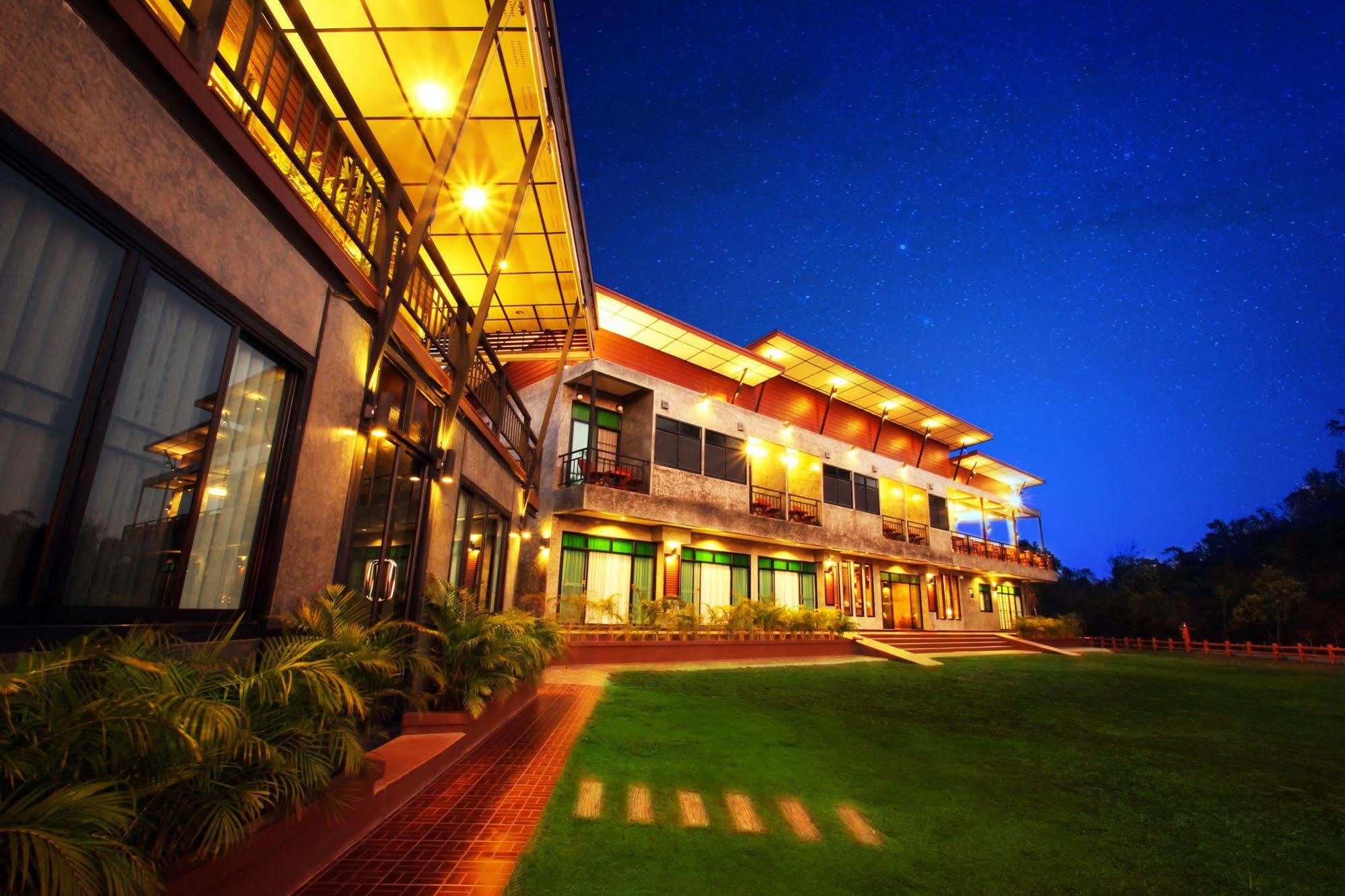 Hongfu Boutique Resort Doi Maesalong Сантихири Экстерьер фото